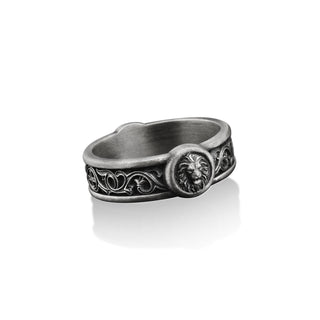 Angry Male Lion with Lily Motifs Handmade Silver Band Ring, Leo Wedding Ring, Stackable Animal Ring, Zodiac Sign Ring, Anniversary Band Ring
