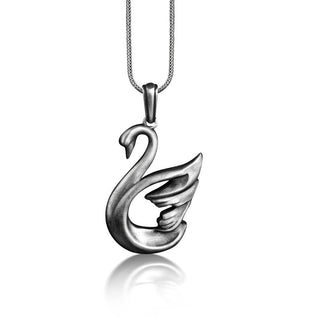 Swan pendant necklace for mama, Aesthetic bird necklace for daughter, 925 silver animal necklace for wife, Crane pendant