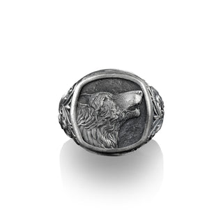 Howling Wolf in Wild Signet Ring for men in Sterling Silver, Wolf Pinky Signet Ring, Wolf Spirit Animal, Victorian Rings, Animal Lover Gifts