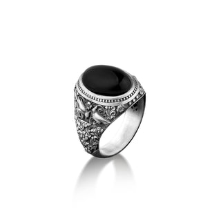 Nature inspired black onyx ring for men, 925 sterling silver engraved ring with black stone, Unique mens vintage ring